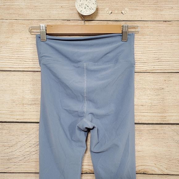 NWT Heroione Sport Powder Blue Ribbed Revive Leggings XS - Picture 9 of 10